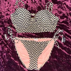 Bikini size L